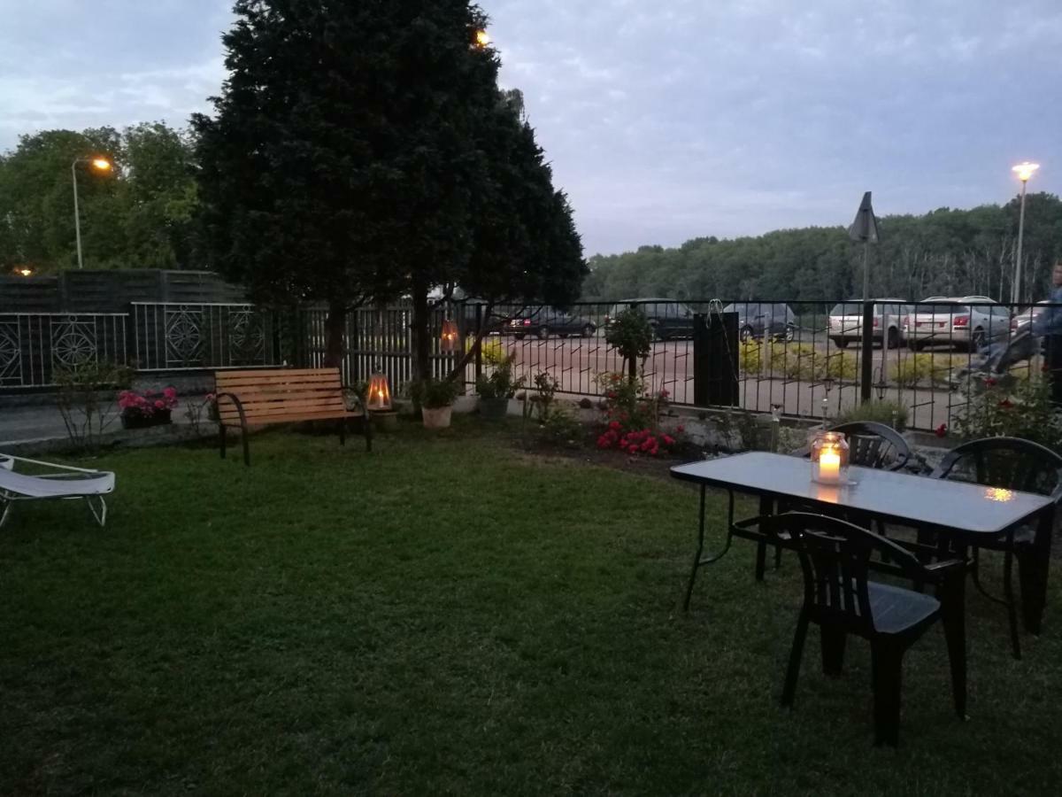 Osrodek Wczasowy Daga Apartment Dziwnow Bagian luar foto